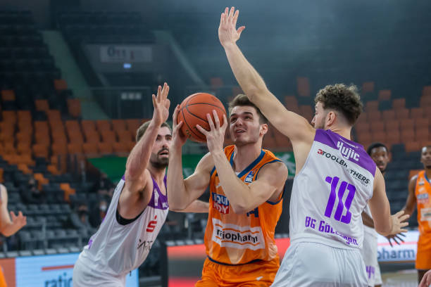 也不是通过 也不是通过