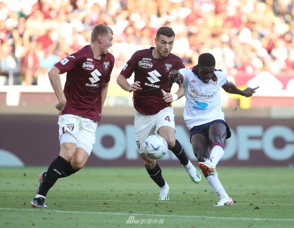 意天空：在拍板奥卡福尔的转会之前，米兰希望先了解莱奥伤势